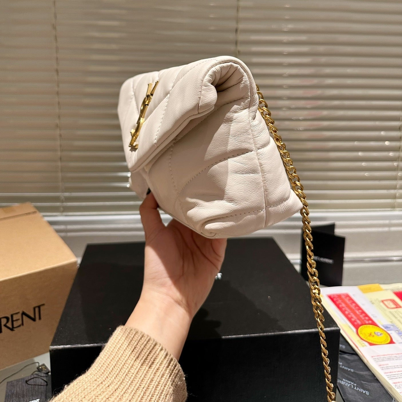 Y    Cloud Bag