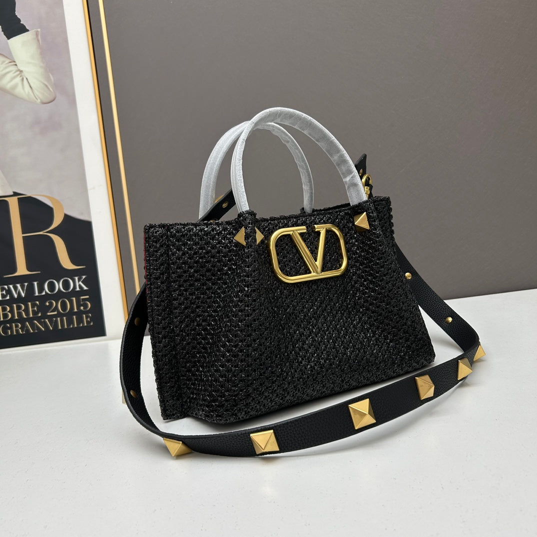 VAL* raffia woven shopping bag