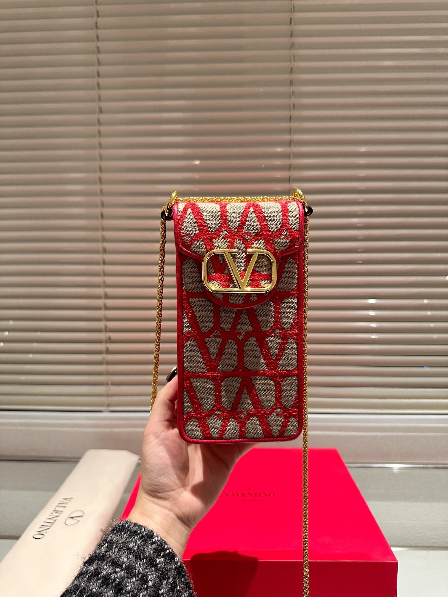 BAL* Letter bag