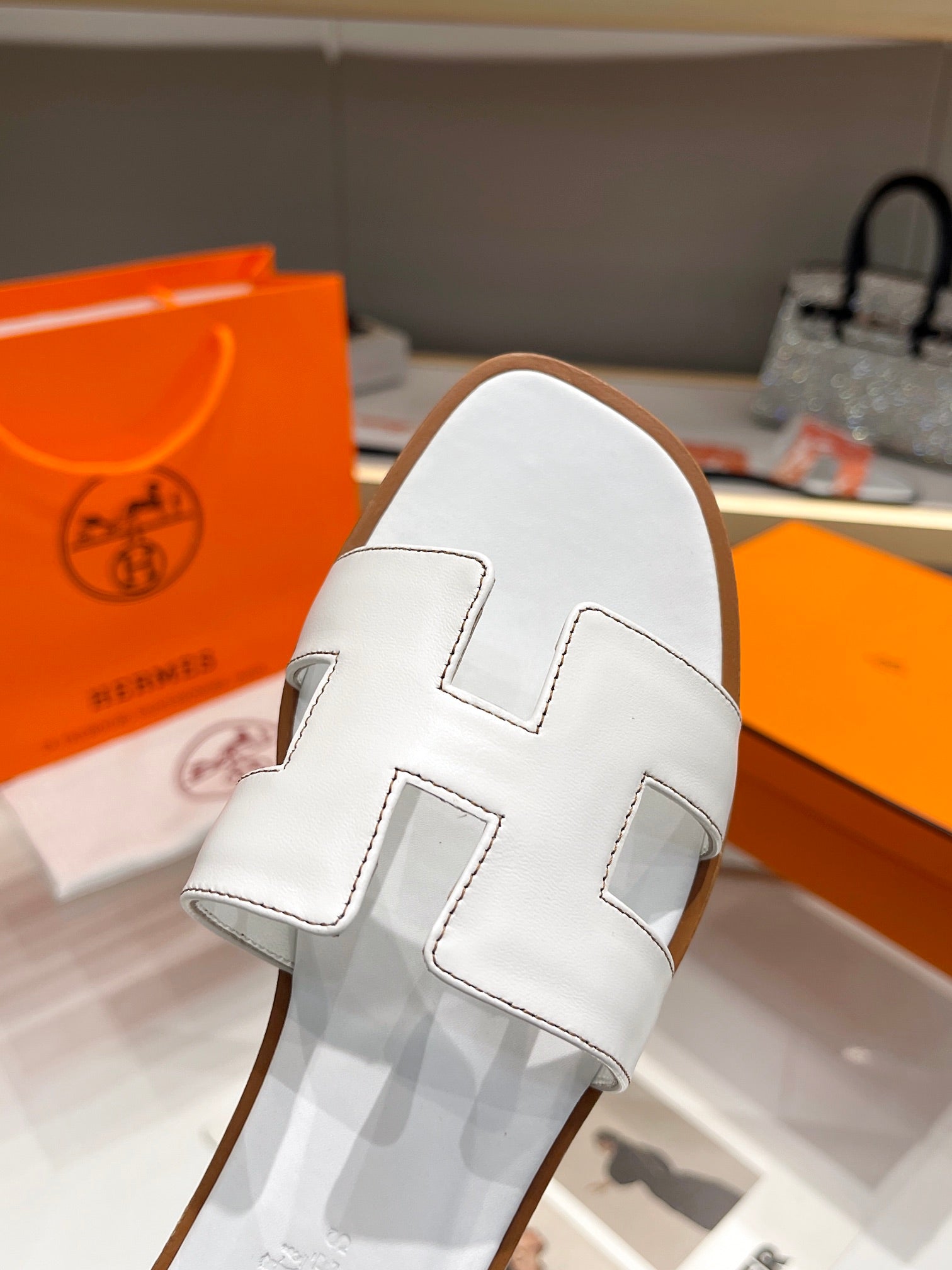 Hermè* new 1:1 vip slippers