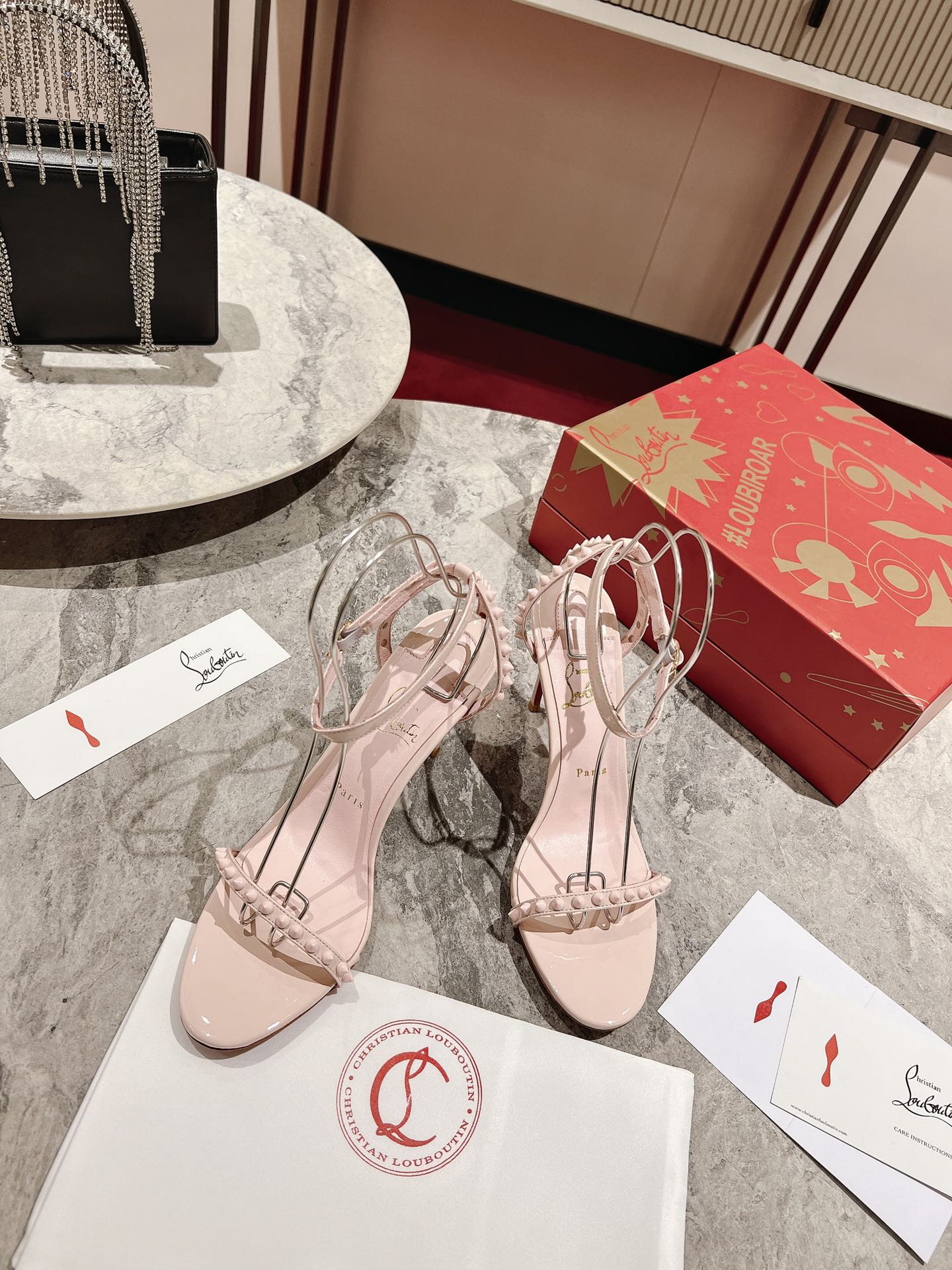 CL*24 spiked one-line sandals 1:1 VIP