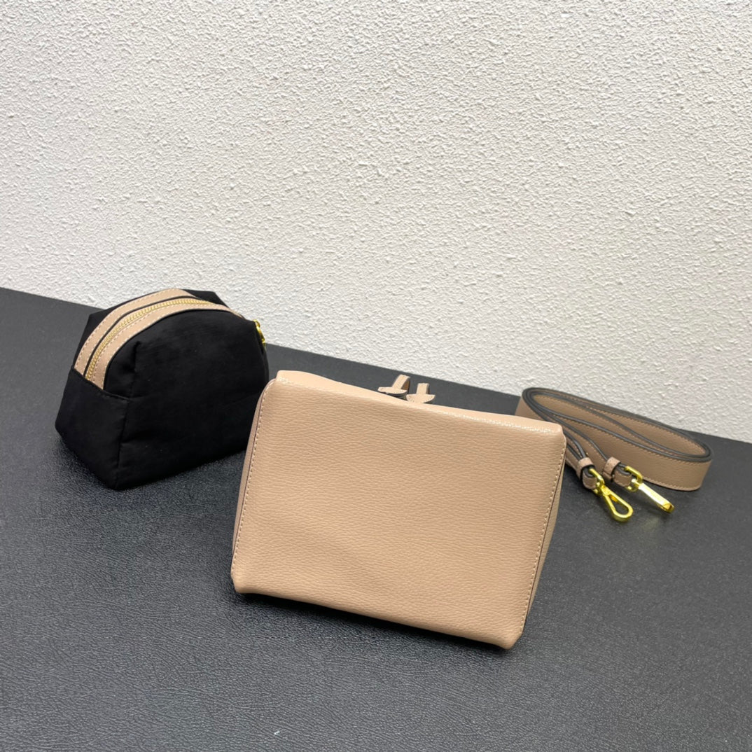 PR* 24 new bucket bag