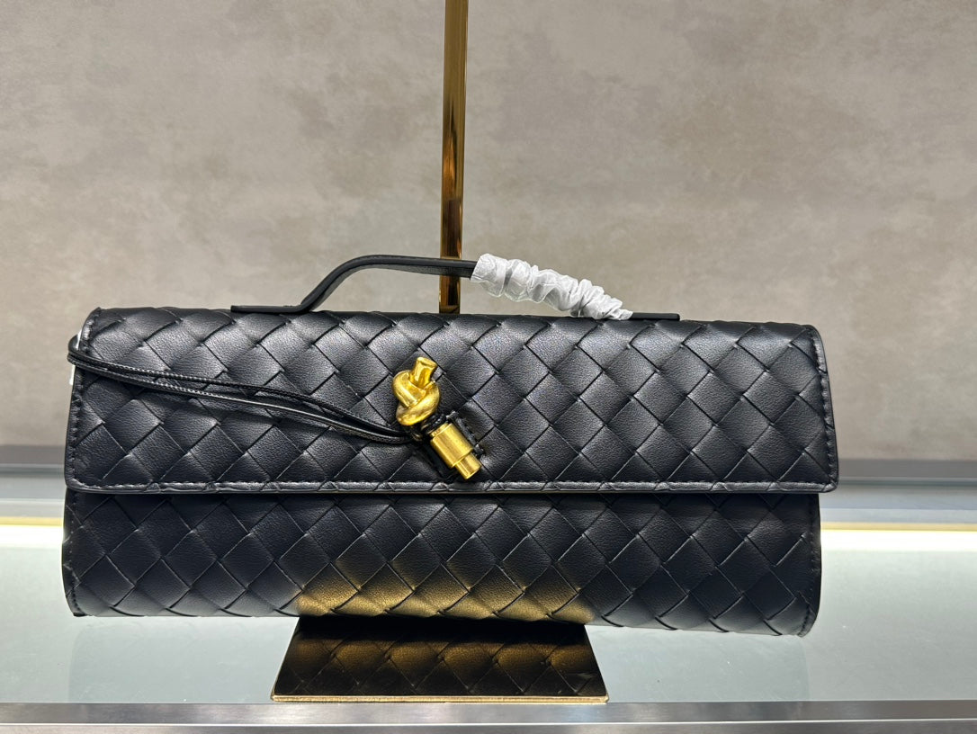 BV* New Braided Clutch