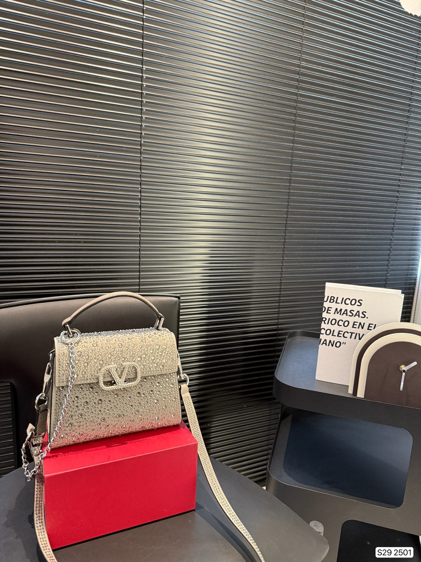 Valenti* 25SS diamond tote bag