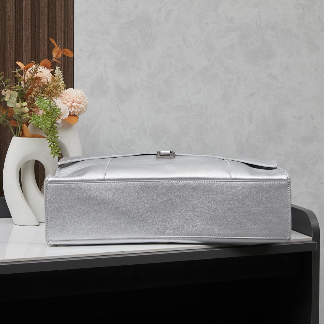 Balencia* 25SS Handheld Hourglass Bag