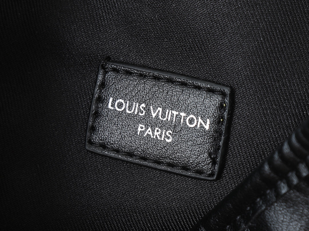 LOU* 25SS Bucket Bag