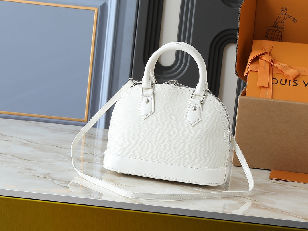 LOU* 25SS Shell Bag