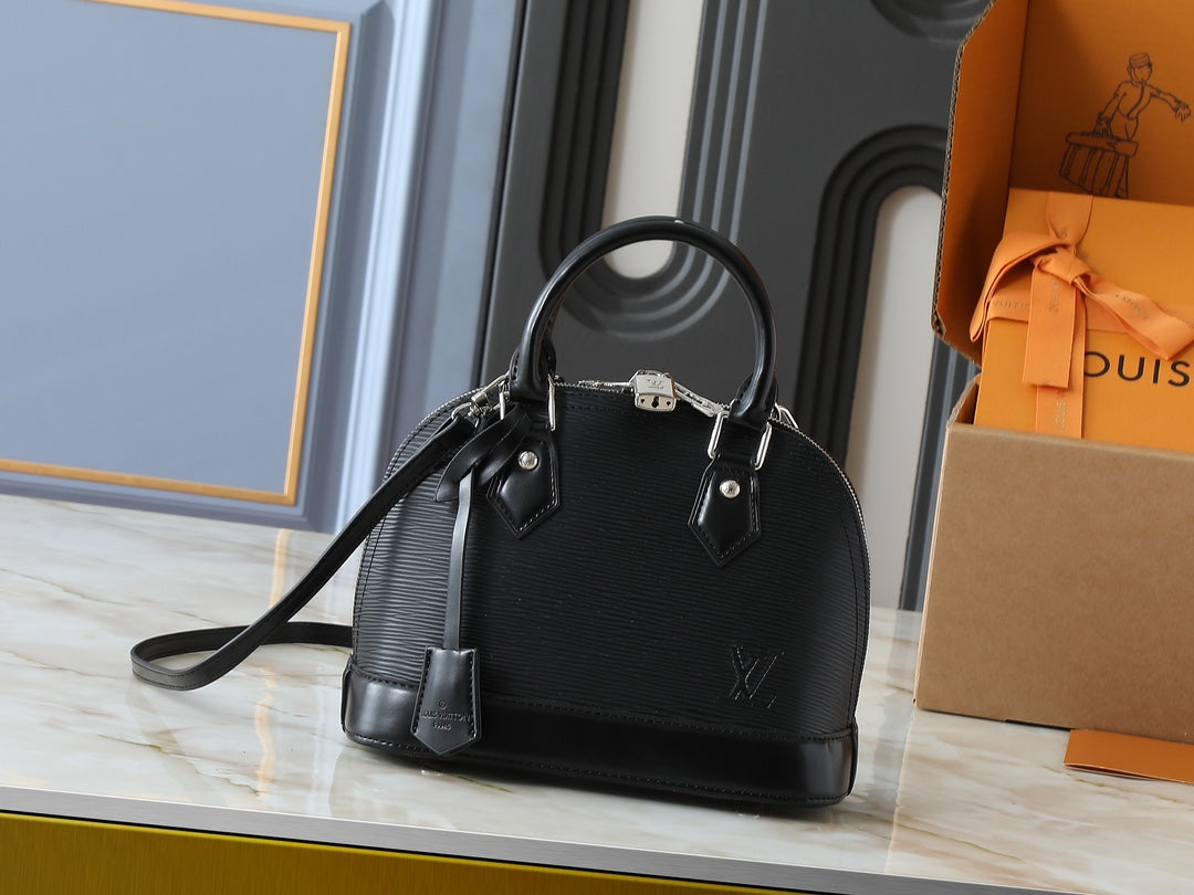 LOU* 25SS Shell Bag
