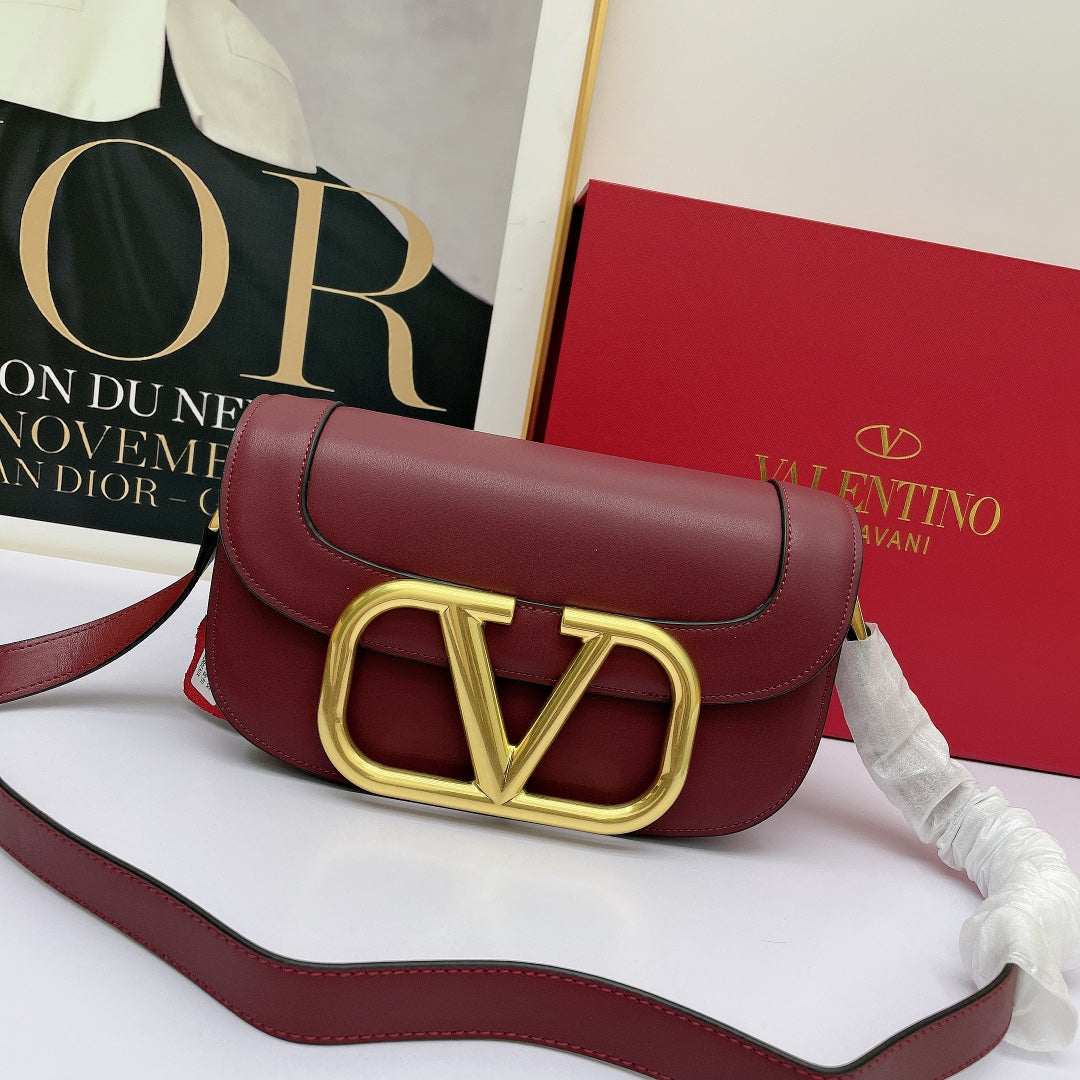 Valent*Large Metal Logo Bag