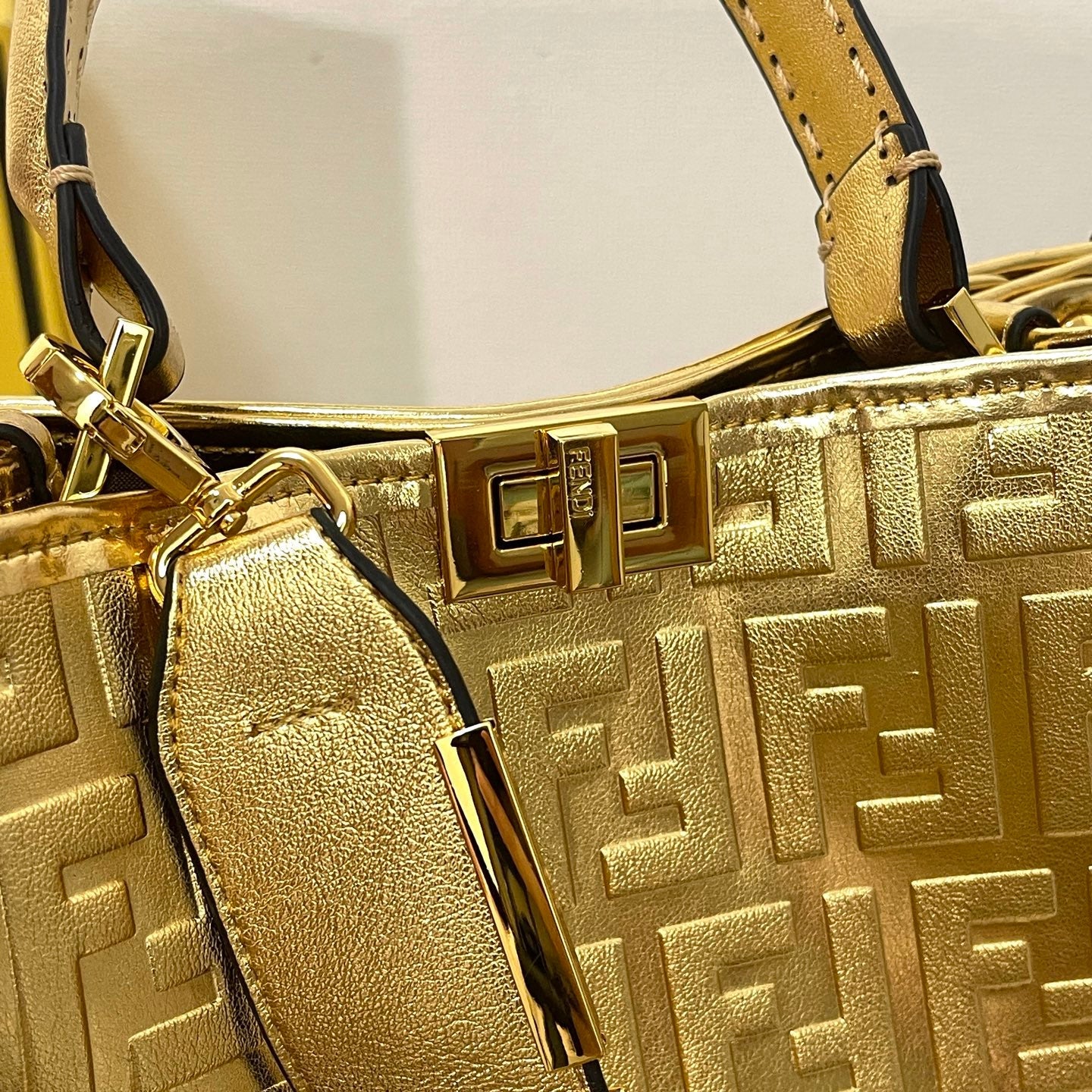 FEN* 25SS Embossed Beach Bag