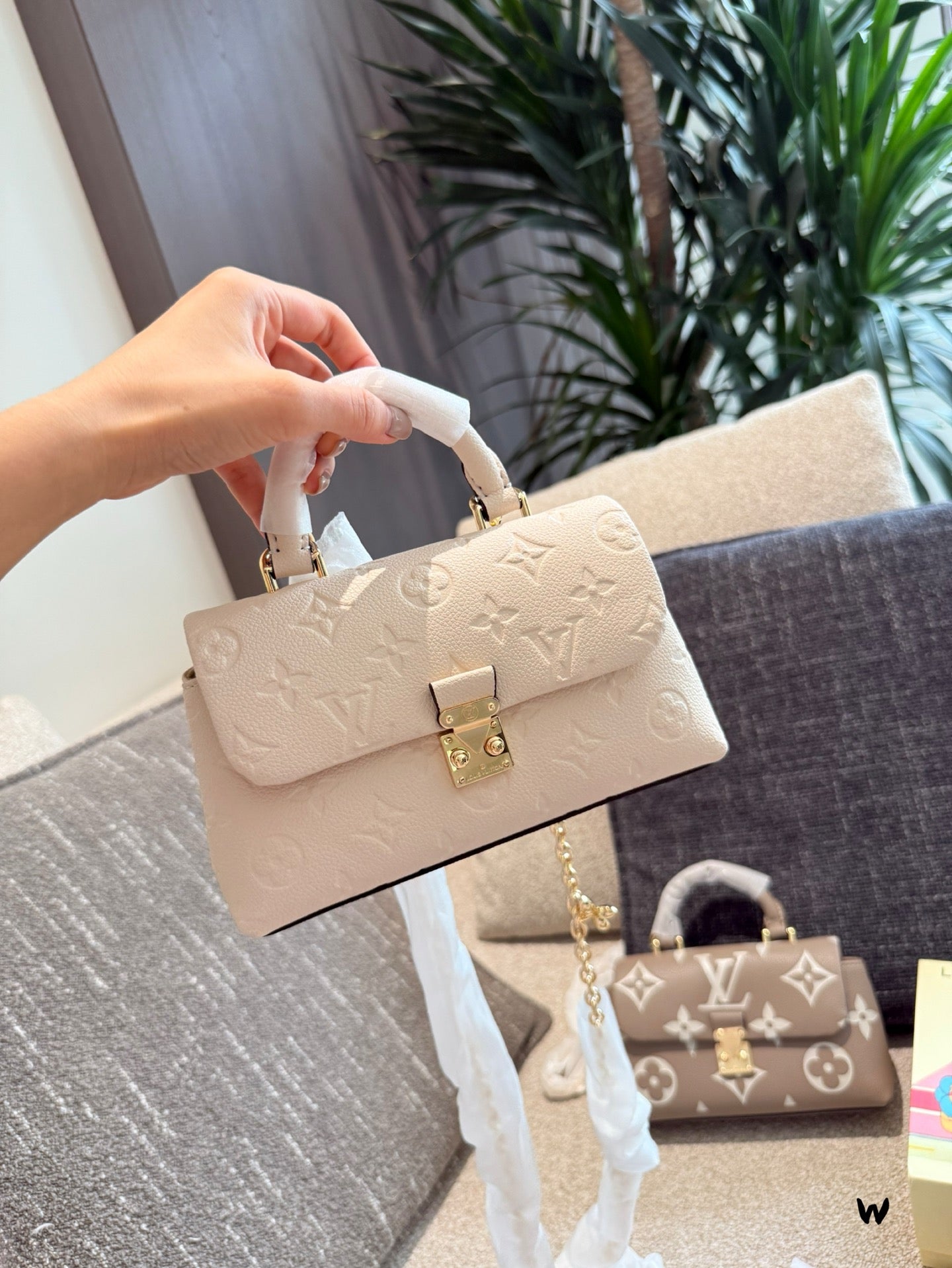 LOU* 25SS handbag