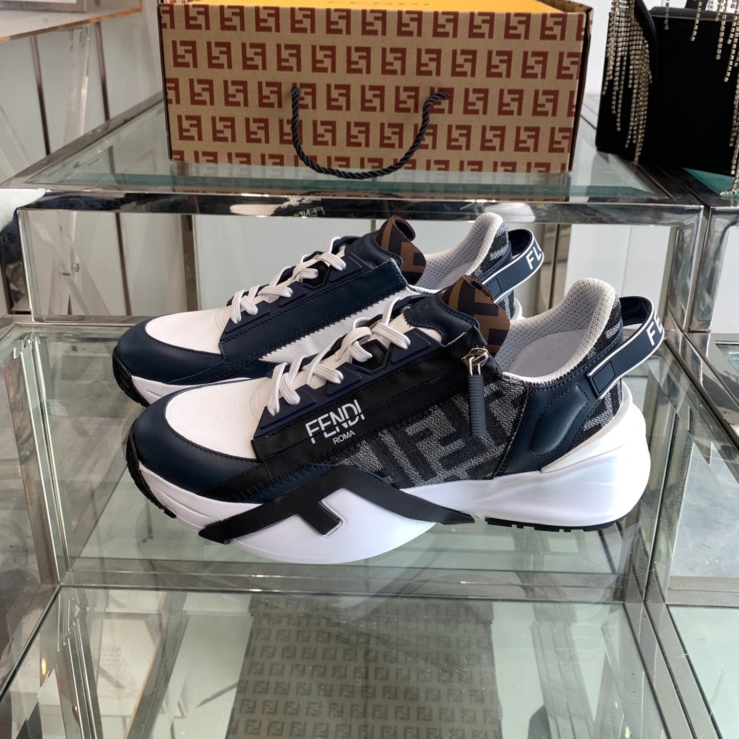 FEN* 25SS sneakers