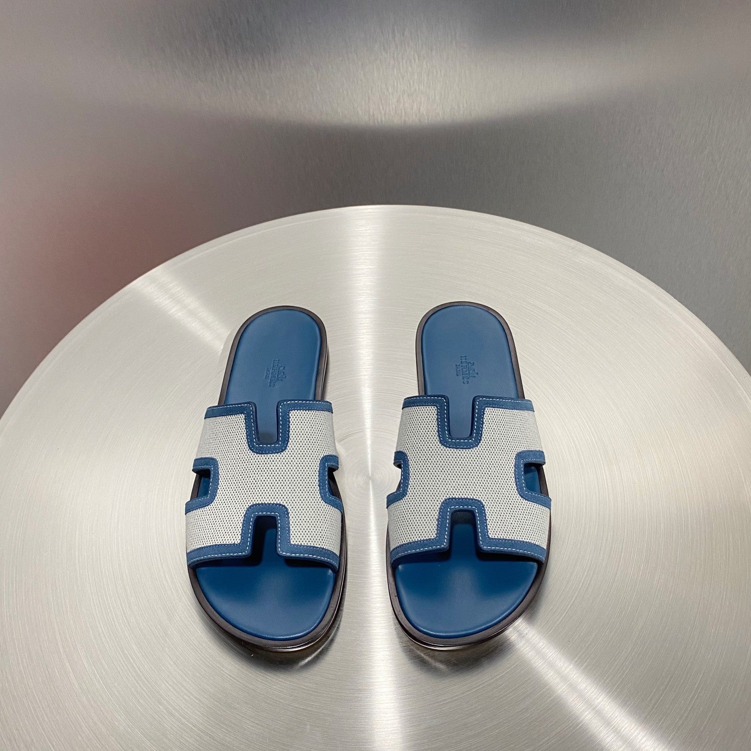 HER* Beach Slippers