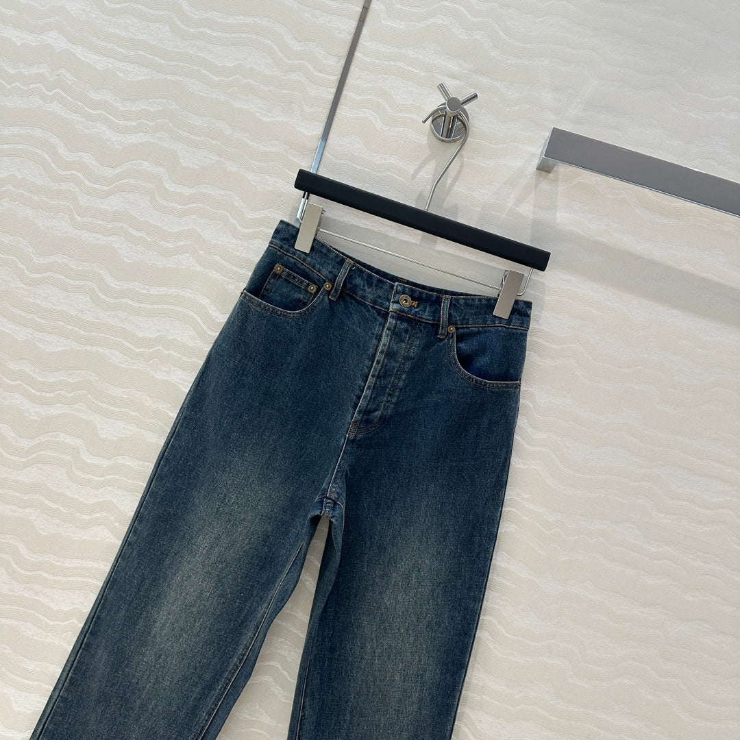 MIUMIU low-rise straight-leg trousers (on sale)