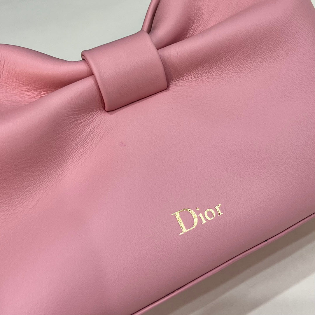 New handbag for 2026: Lambskin chain bag