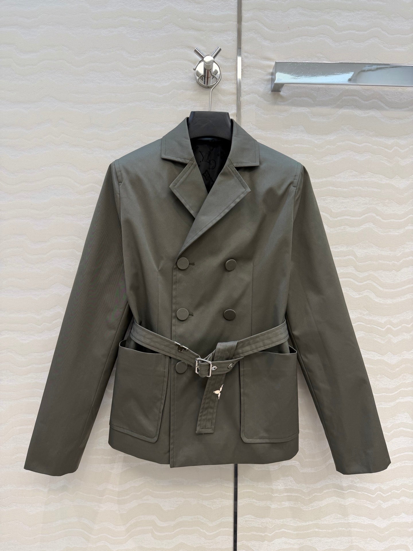 LV 26SS double-breasted suit