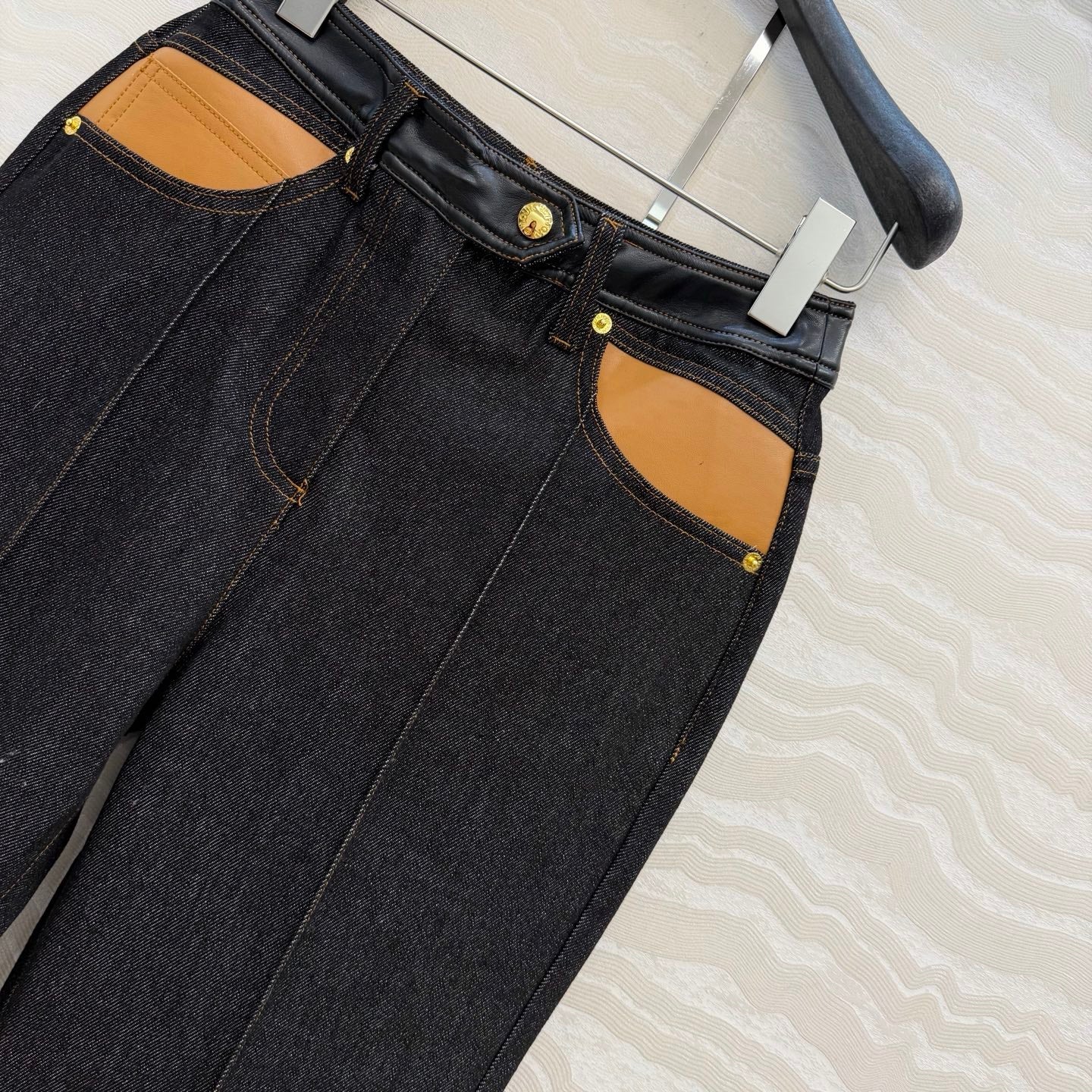 LV 26SS Denim Jacket/High-Waisted Straight-Leg Pants