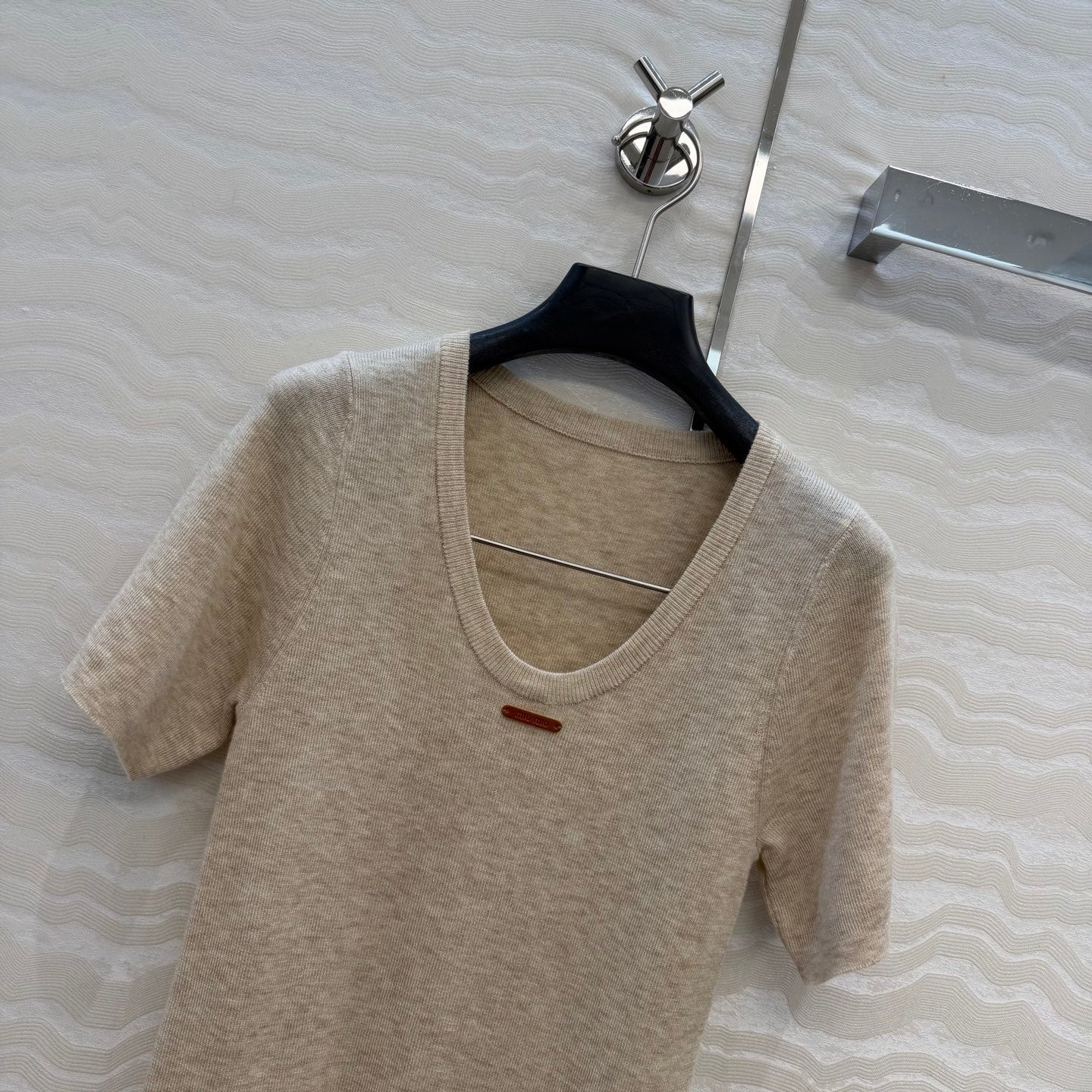 MIU V-neck fitted knitted top