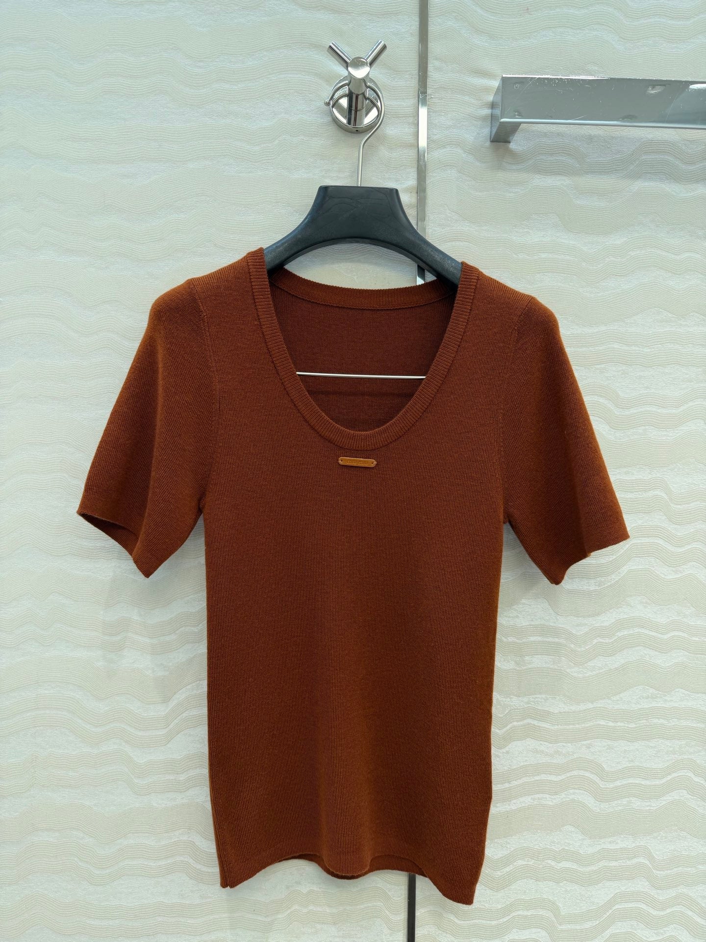 MIU V-neck fitted knitted top