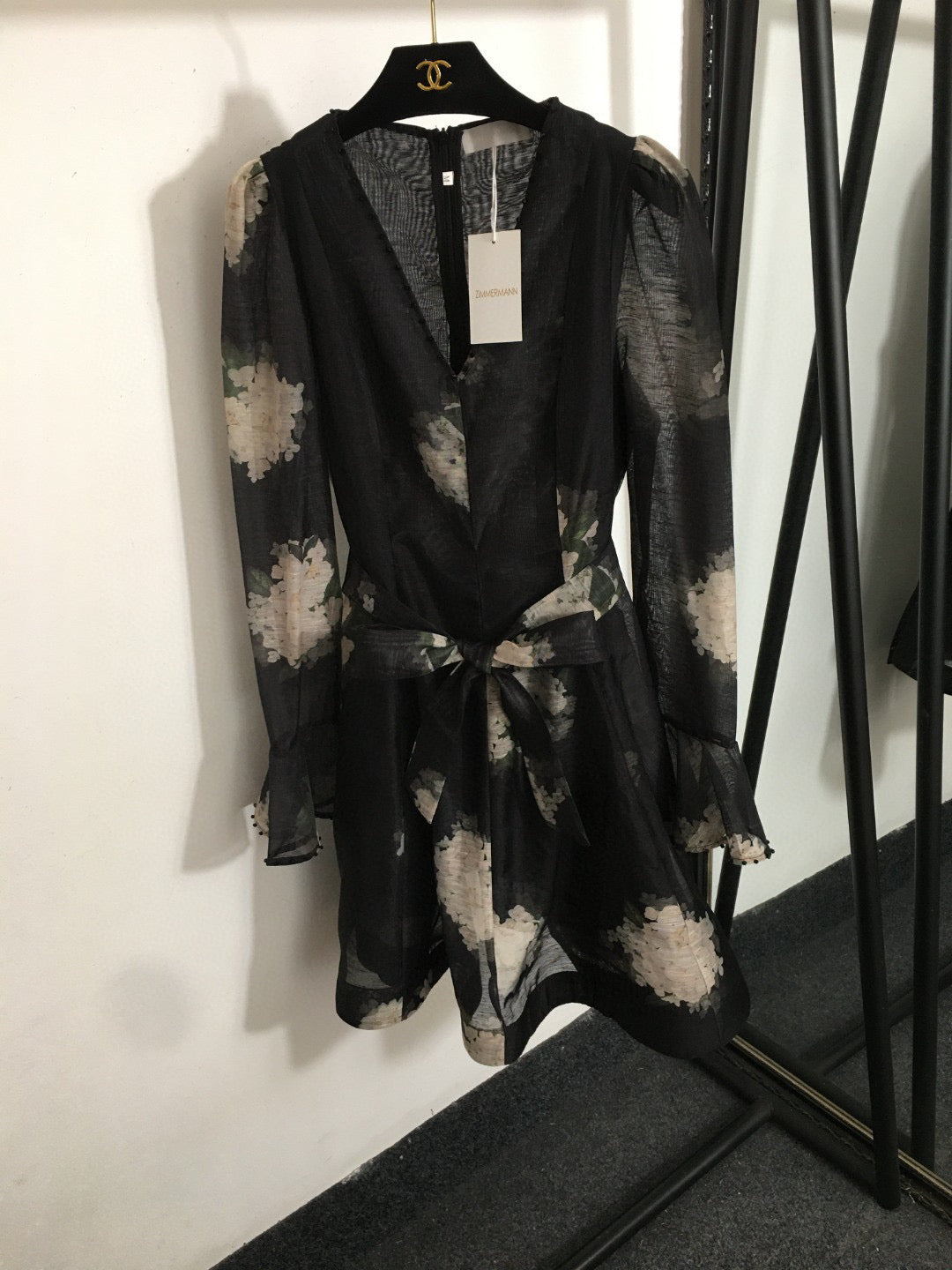 Retro Floral Print V-Neck Dress