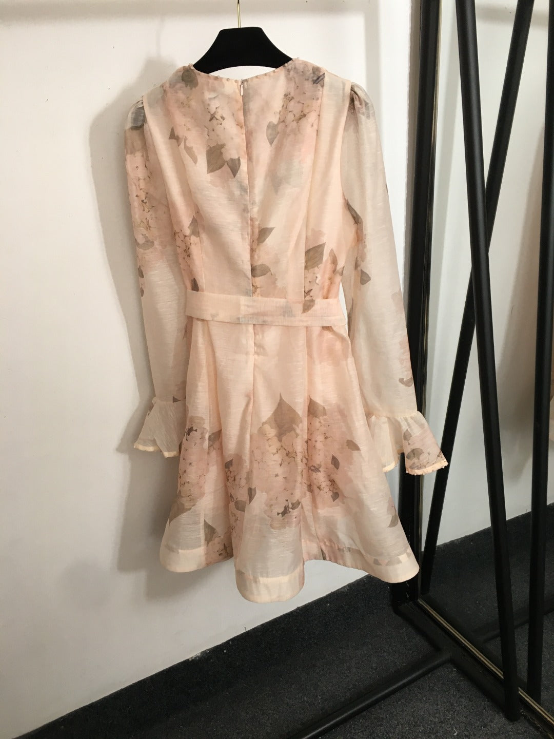 Retro Floral Print V-Neck Dress