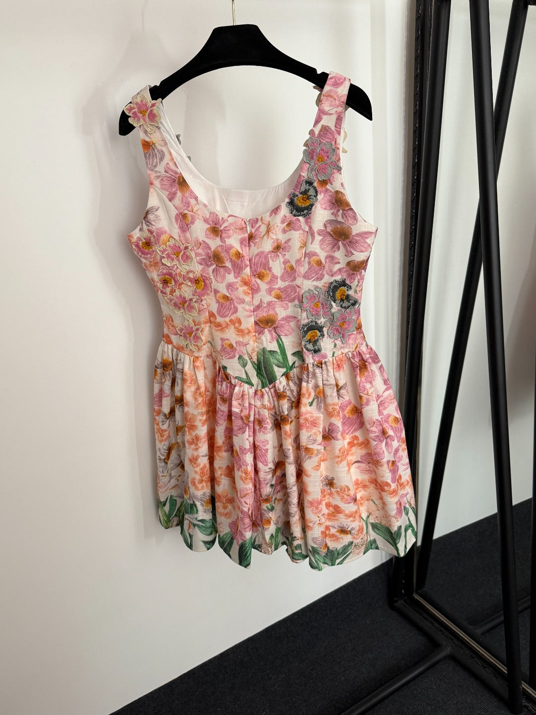 2026SS Heavy-Embellishment Pleated Dress with 3D Floral Embroidery