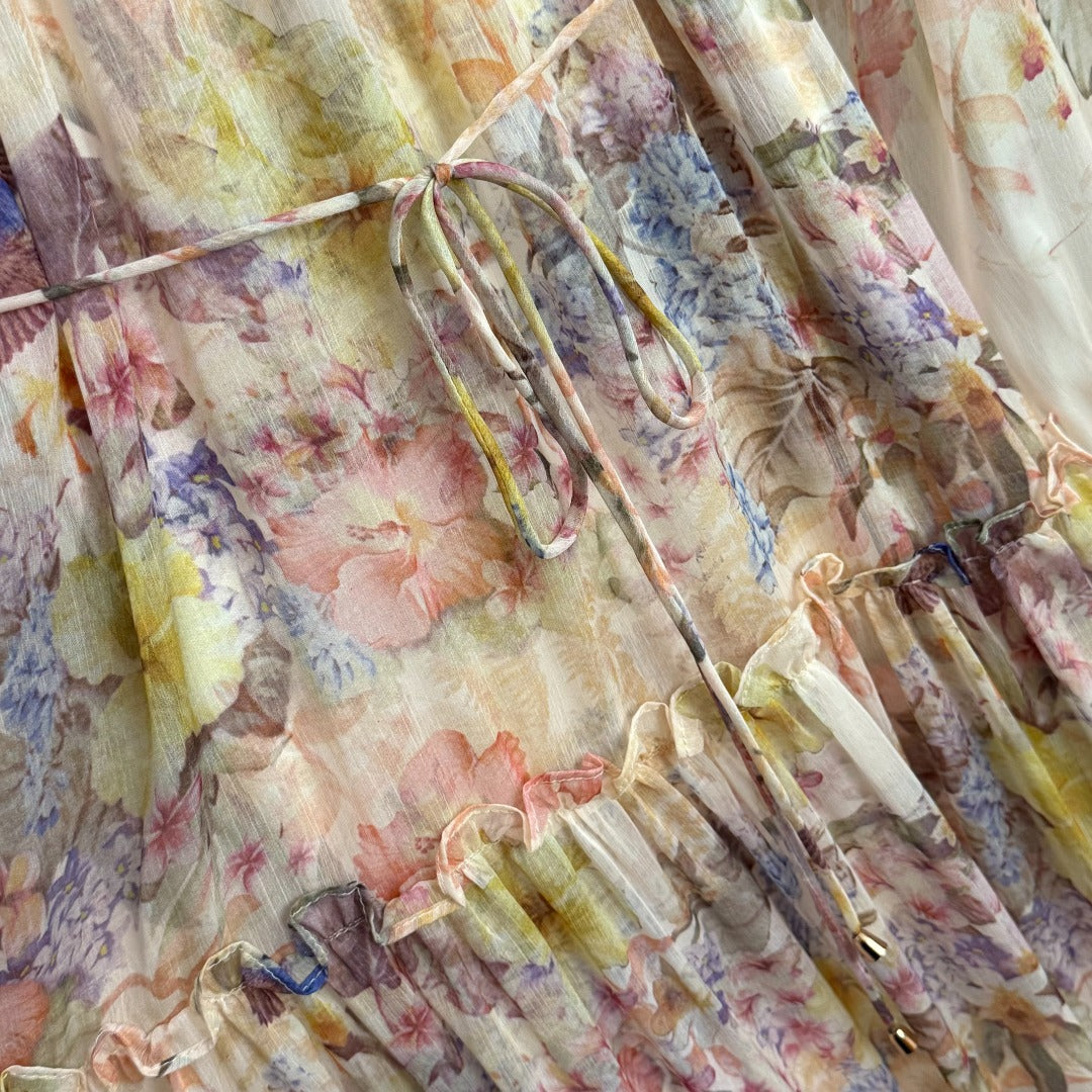 Elegant, Waist-Defining Dress with Colorful Print