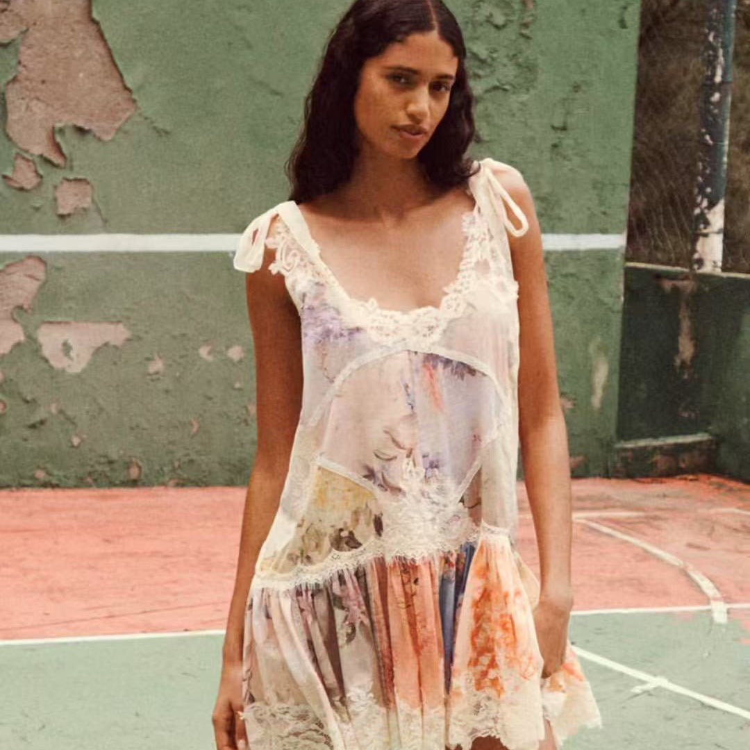 Color-block Strappy Dress with Lace Embroidery