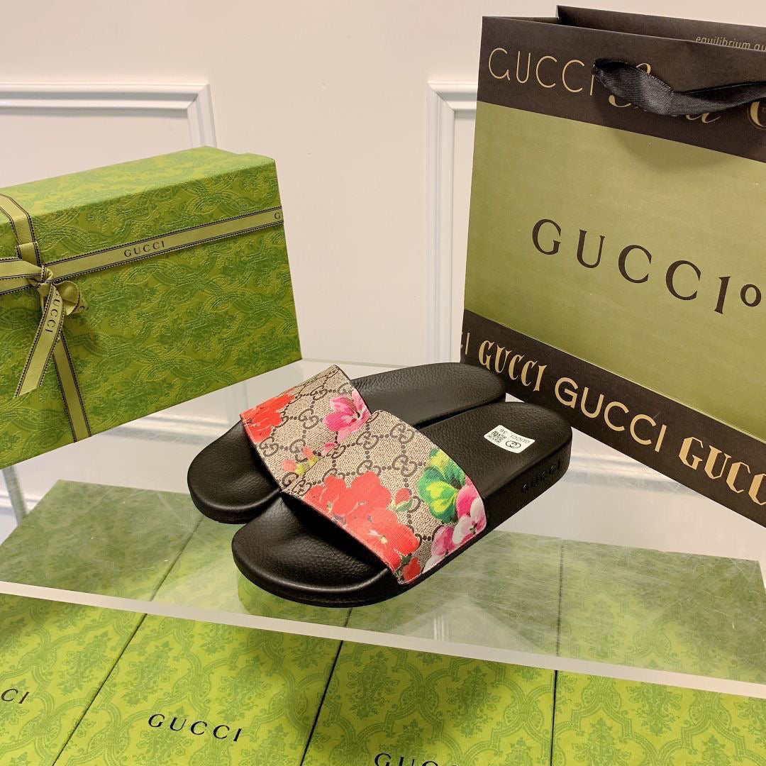 GUC* Beach Sandals