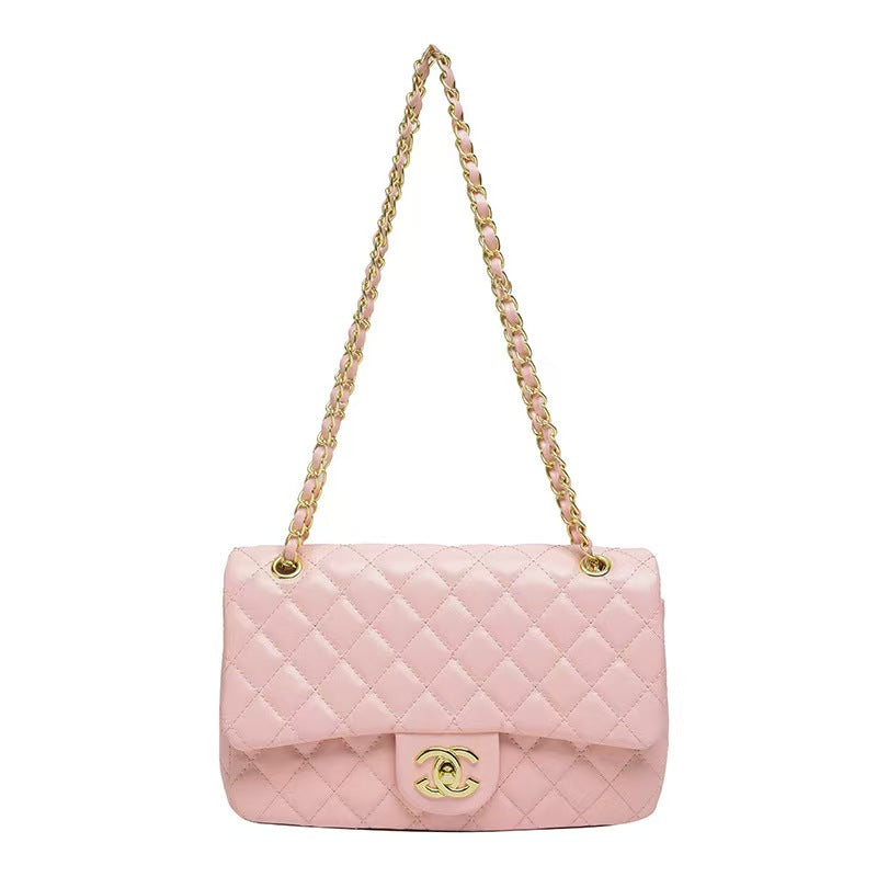 Stylish and versatile chain bag