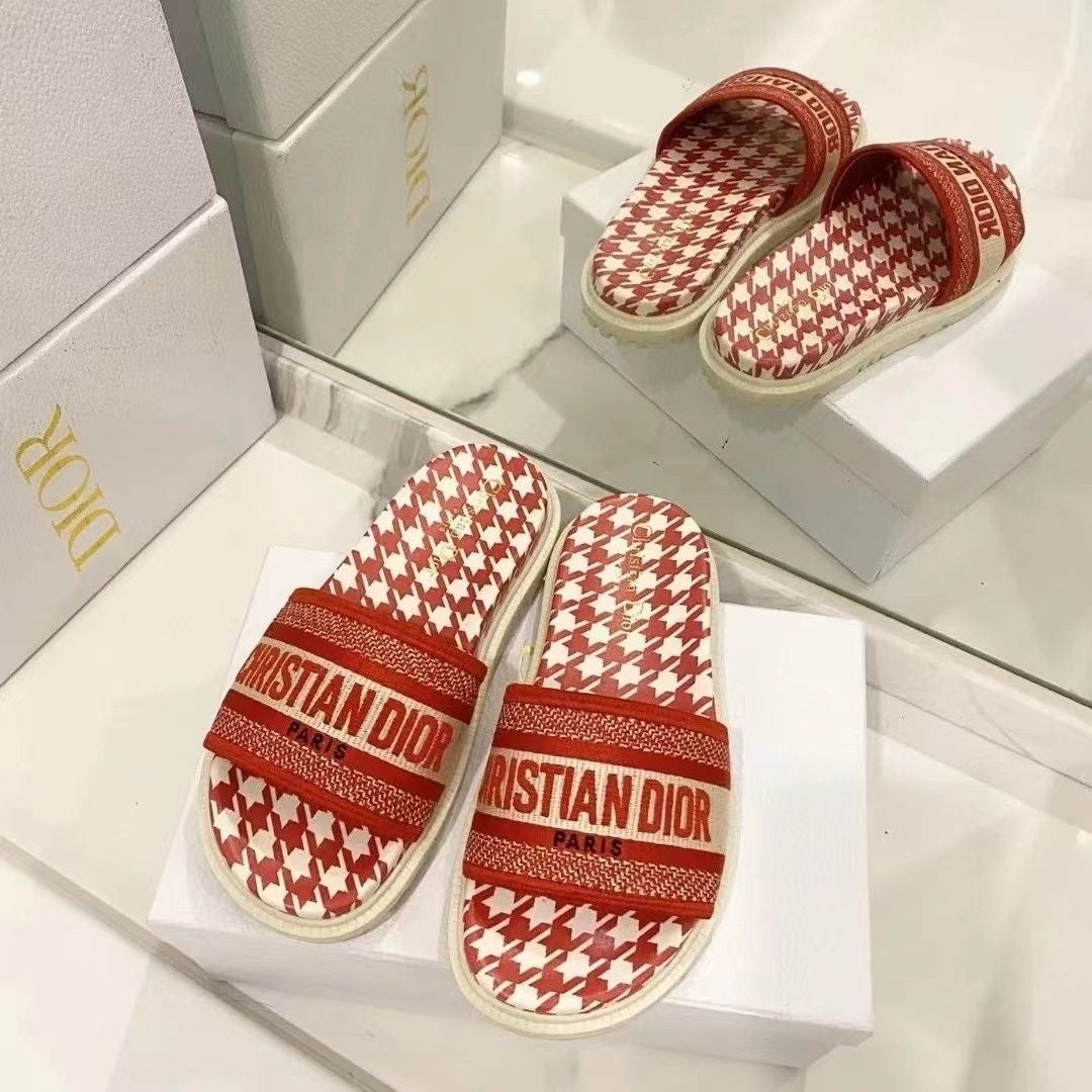 23 Summer thick-soled height-boosting super soft slippers