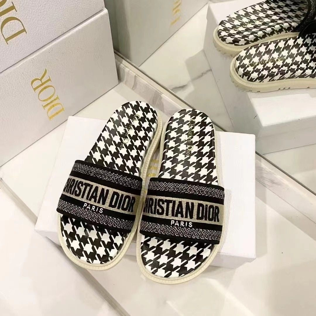 23 Summer thick-soled height-boosting super soft slippers