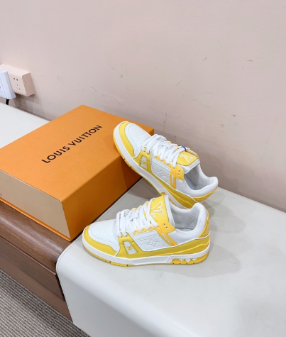 LOU* TRAINER Series (13 colors)