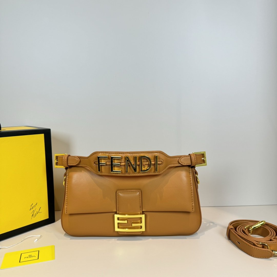 Baguette bag new FD wrist