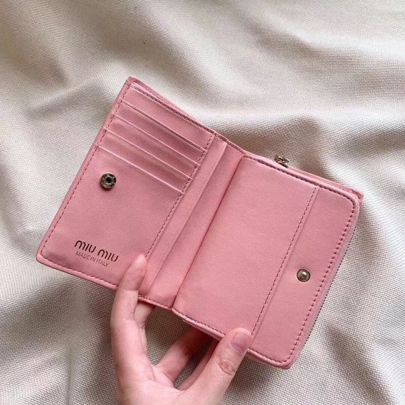 M  New Small Wallet