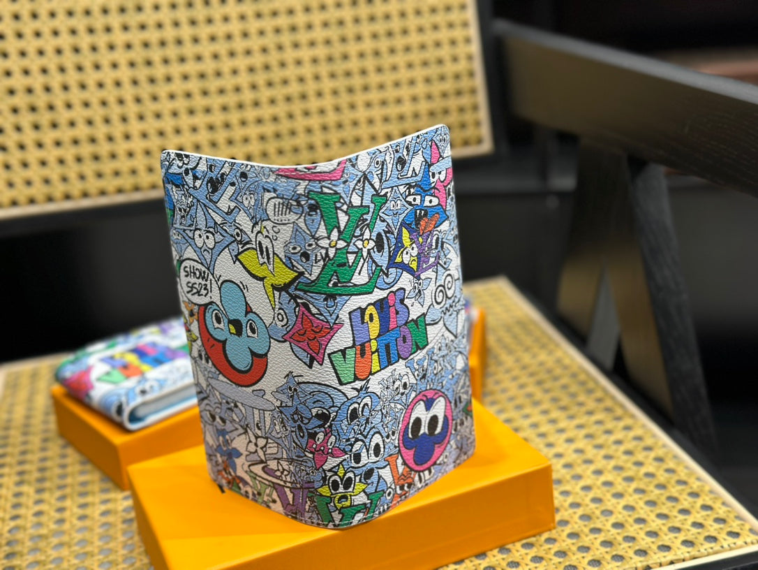 L   New Coin Purse