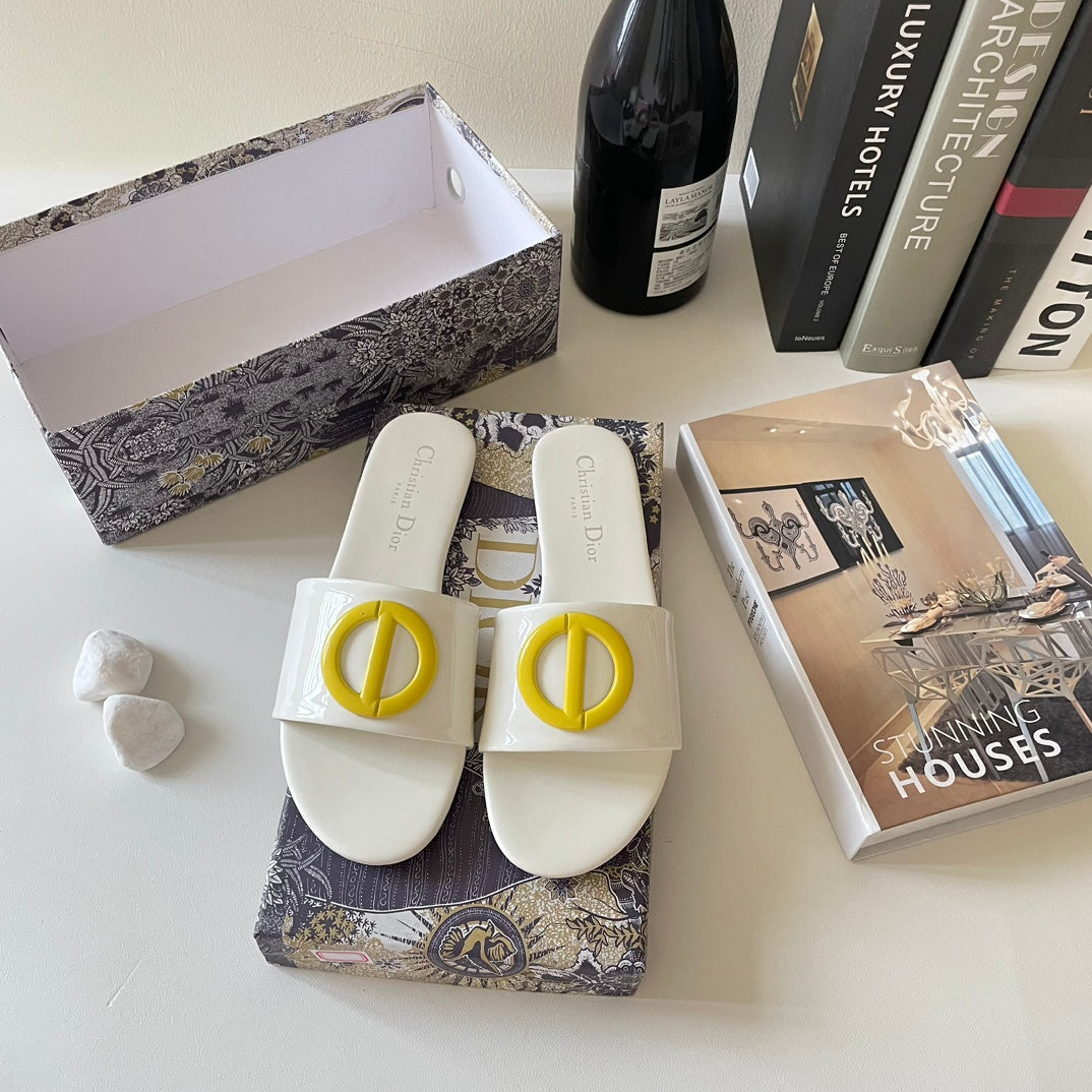 D24 new sandals